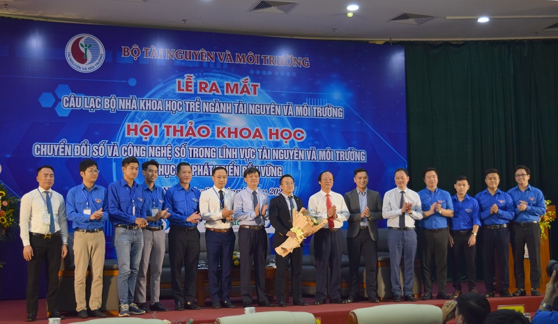 Hội nghị các nhà khoa học trẻ và ra mắt Câu lạc bộ ngành Tài nguyên và Môi trường