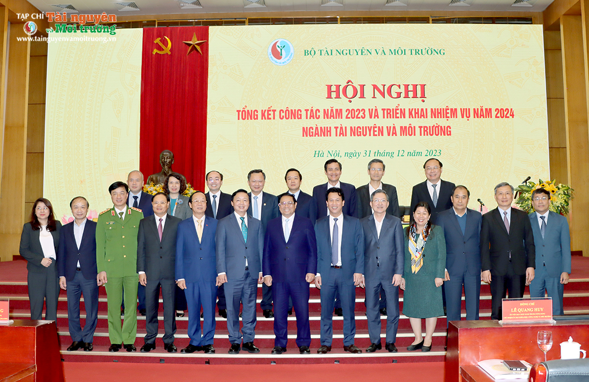 Hội nghị tổng kết công tác năm 2023 và triển khai nhiệm vụ năm 2024 ngành Tài nguyên và Môi trường