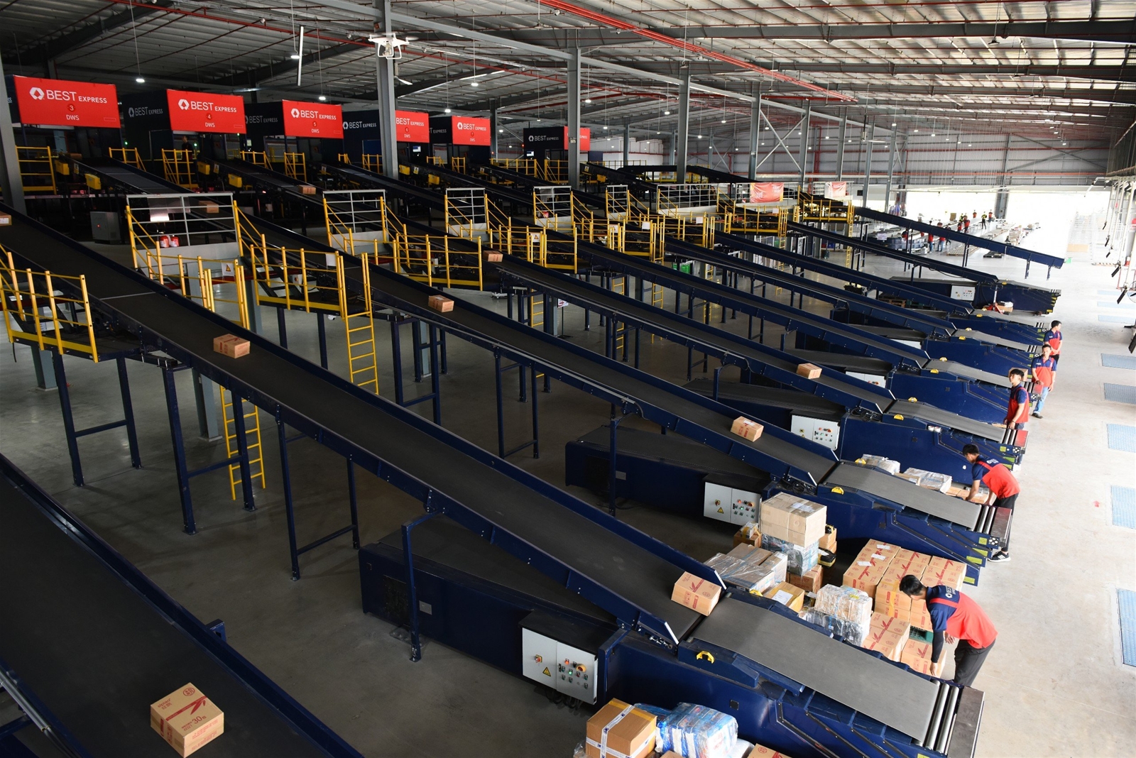 Kỳ 4: Phát triển các hệ thống cảng biển và dịch vụ logistics