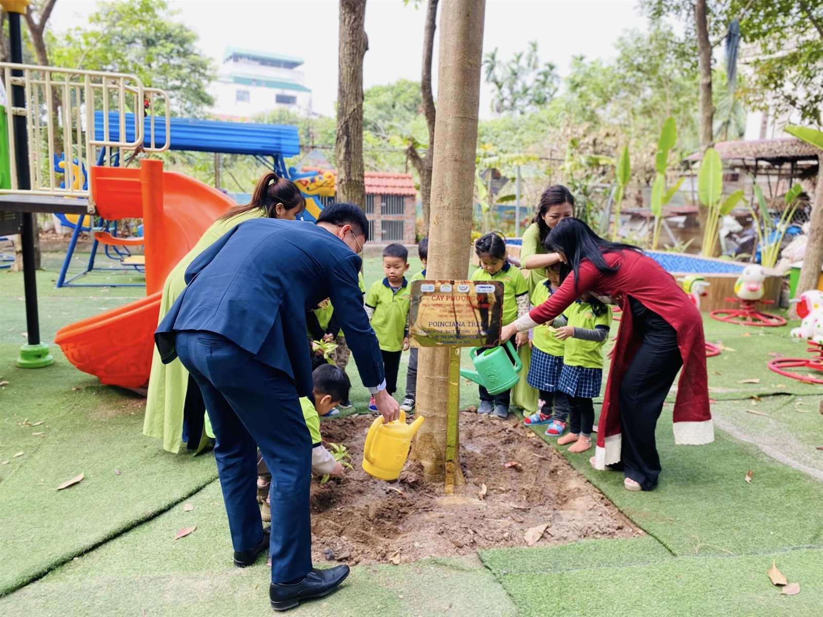 Trường Mầm non Kid’s Smile tiên phong tham gia chiến dịch bảo vệ môi trường “RACE TO ZERO”