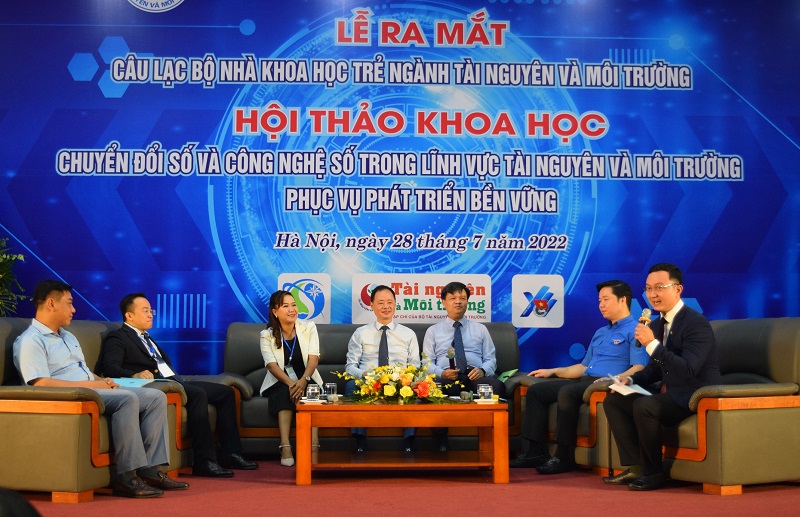 Hội nghị các nhà khoa học trẻ và ra mắt Câu lạc bộ ngành Tài nguyên và Môi trường