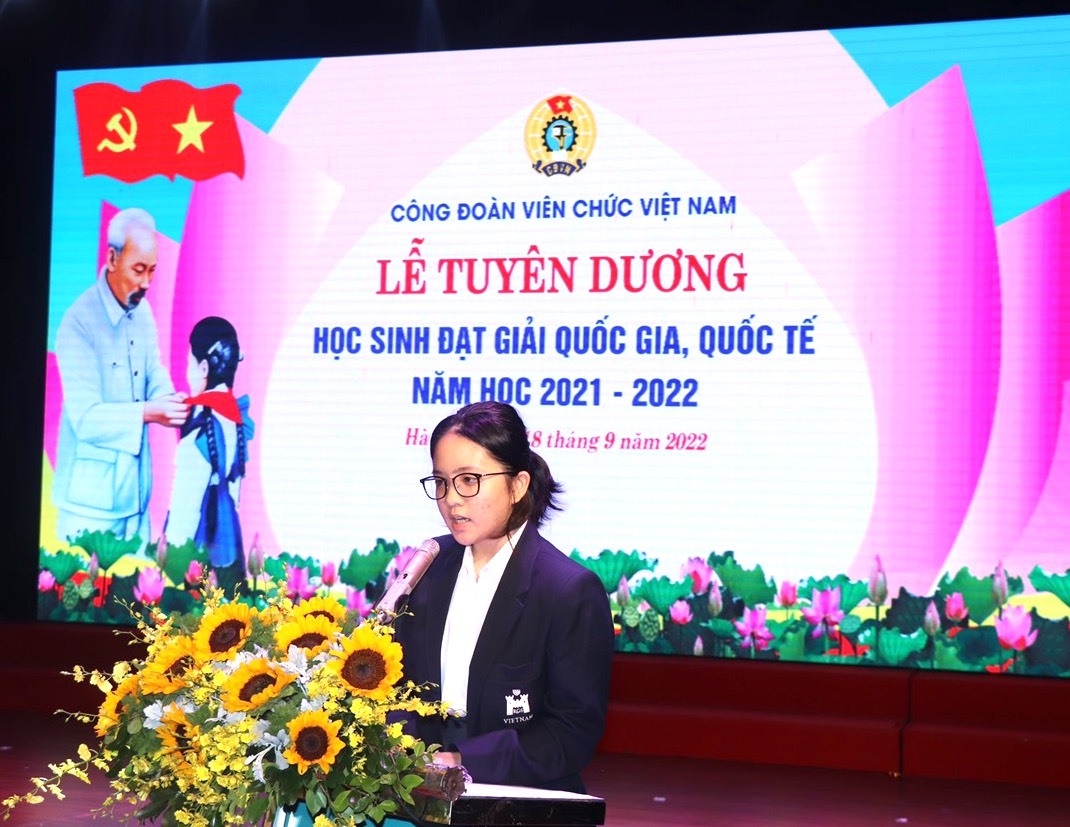 Tuyên dương hơn 500 học sinh đạt giải quốc gia, quốc tế năm học 2021 - 2022