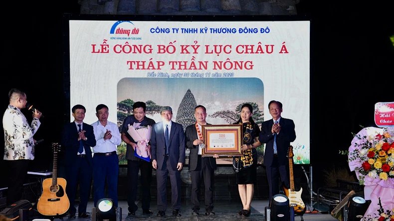 Tháp Thần Nông ở Bắc Ninh được xác lập kỷ lục châu Á