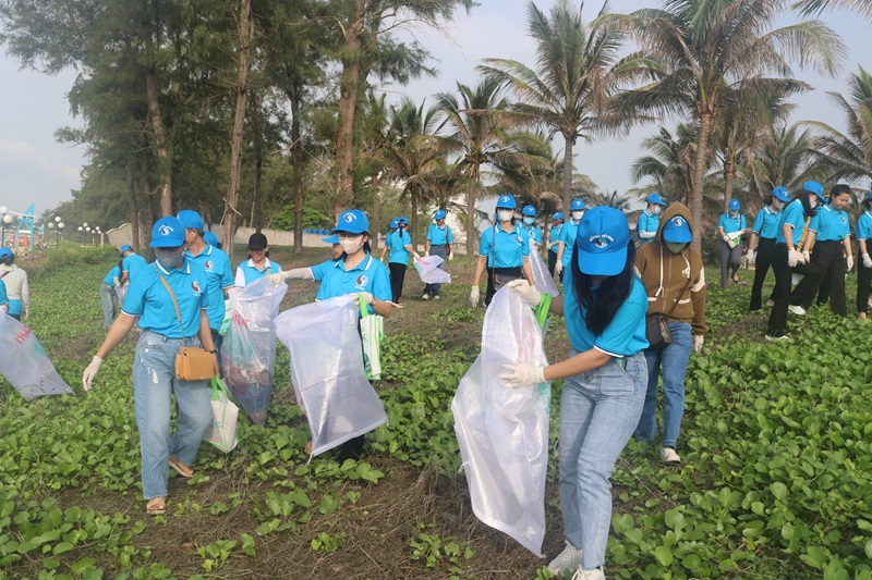 Bình Thuận: Lan tỏa làm sạch ven biển