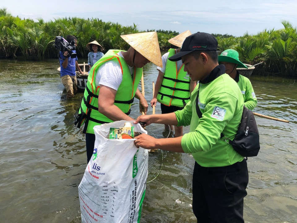 Phát triển “du lịch xanh” và bền vững