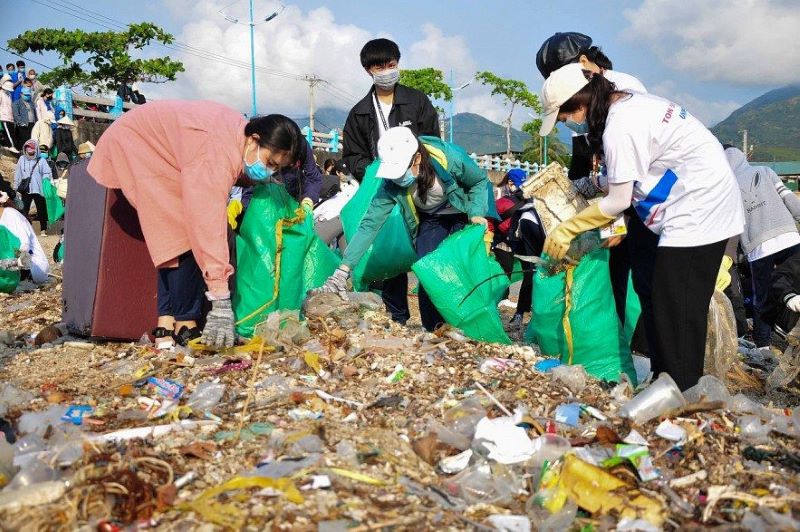 Phân loại rác sinh hoạt tại nguồn: Chính sách đúng đắn của Đảng và Chính phủ nhằm “xanh hóa” môi trường