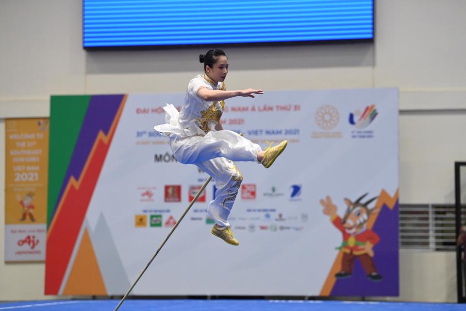 Sáng 14/5: Điền kinh, Wushu, Rowing mang về 4 HCV cho Việt Nam