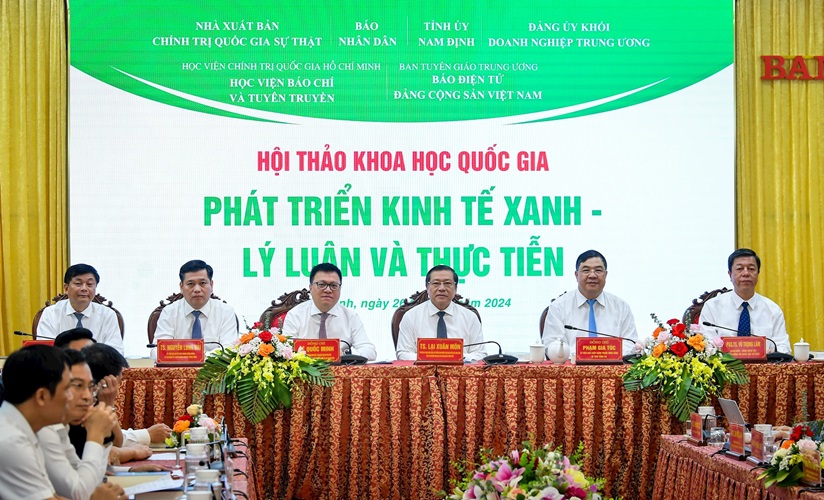 ‘Phát triển kinh tế xanh - Lý luận và thực tiễn’