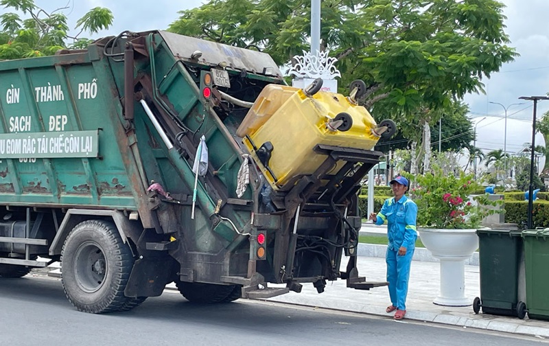 Long An: Tăng cường quản lý chất thải rắn sinh hoạt