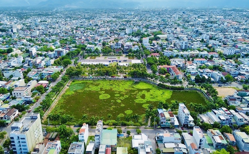 'Giải cứu' hồ điều hòa ô nhiễm nhất thành phố Quảng Ngãi