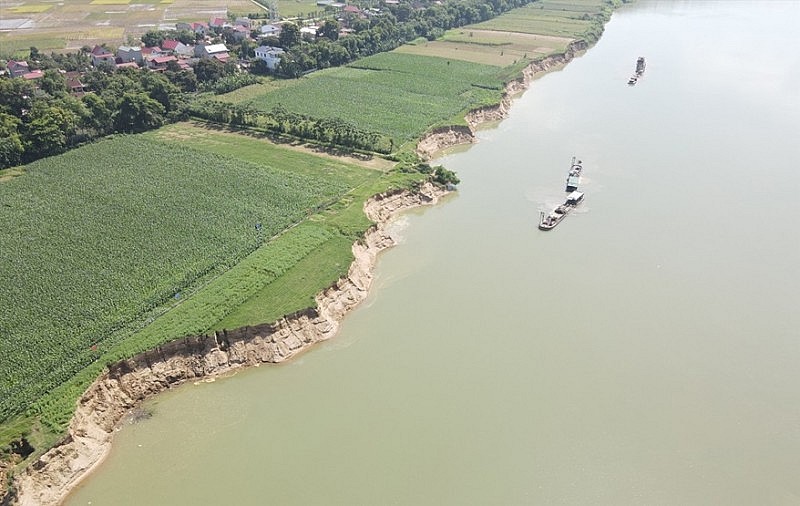 Thanh Hóa: Đóng cửa một phần diện tích mỏ cát số 18 của Công ty TNHH Minh Chung để bảo vệ bờ bãi sông Mã