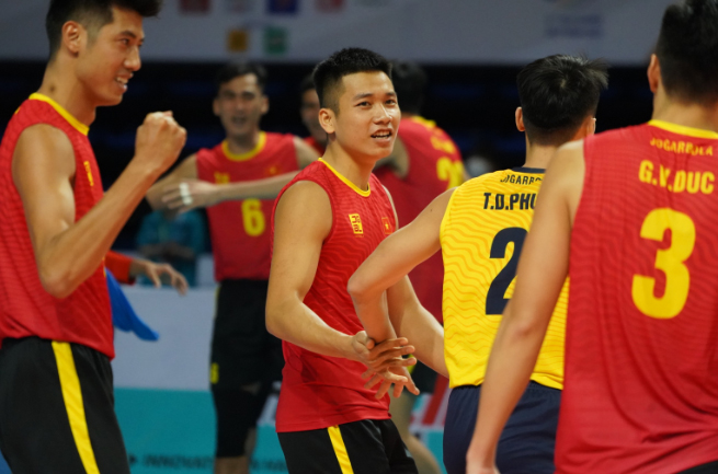 Đánh bại Thái Lan, tuyển bóng chuyền nam Việt Nam vào chung kết SEA Games