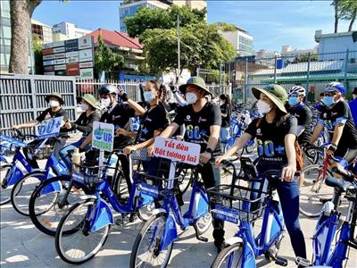 Khoảng 500 thanh niên tham gia khởi động Chiến dịch Giờ Trái đất năm 2022